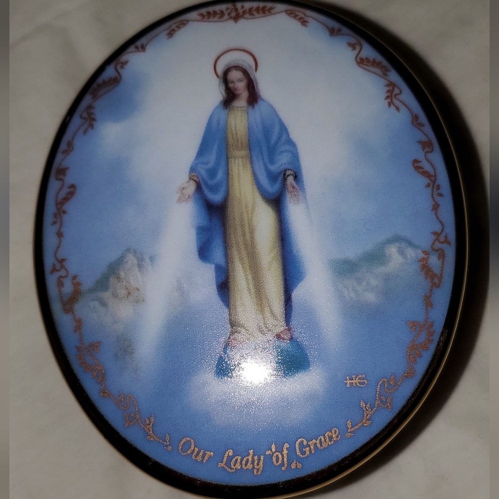 Vintage 1994 Music Box